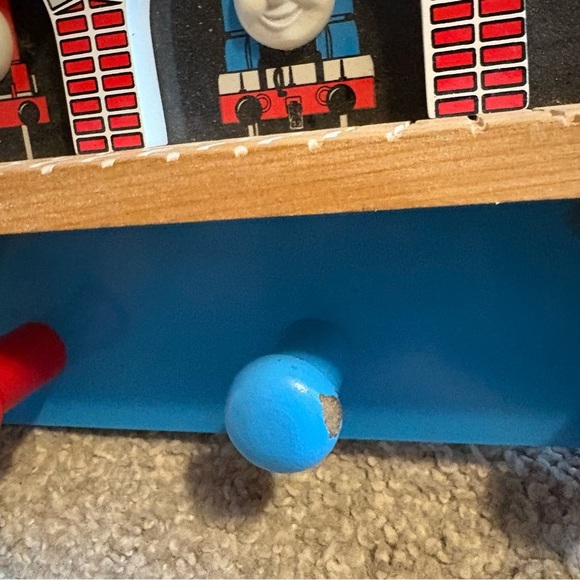 Thomas & Friends Wall Decor Towel Coat Hanger 3-Hook Train Display Shelf 2001 - Picture 3 of 6